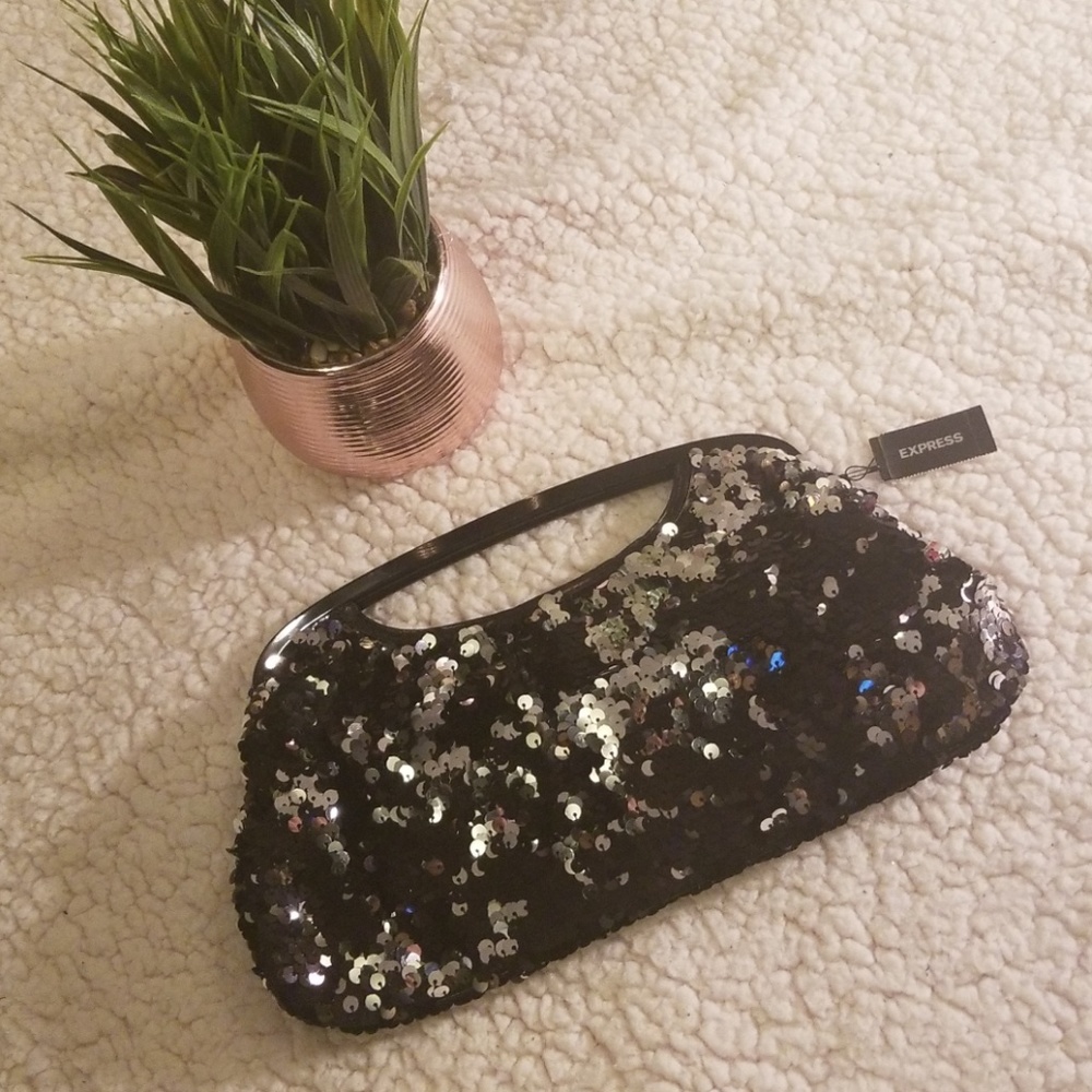 Express clutch